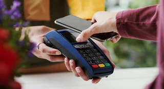 Już nie trzeba będzie jeździć telefonem po terminalu. NFC zmieni się nie do poznania