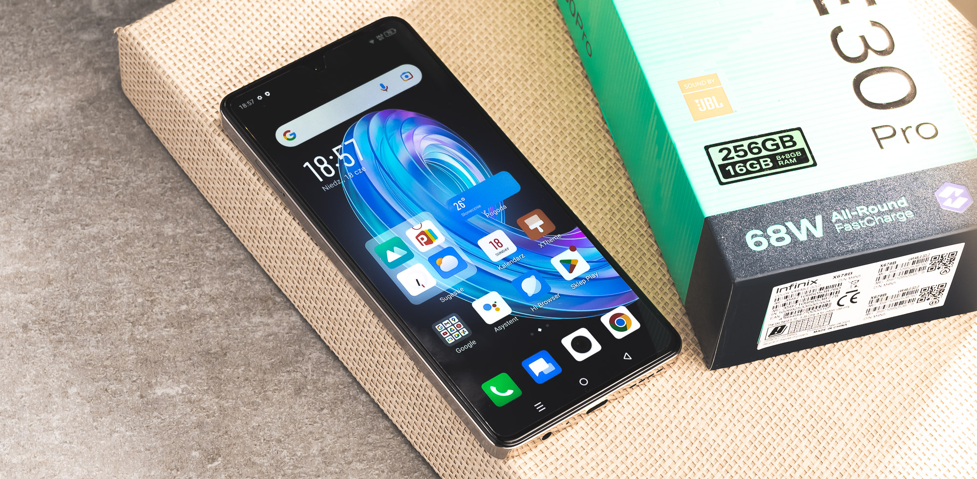 Infinix Note 30 Pro - recenzja. Nie pytajcie, jaki kolor ma ten smartfon