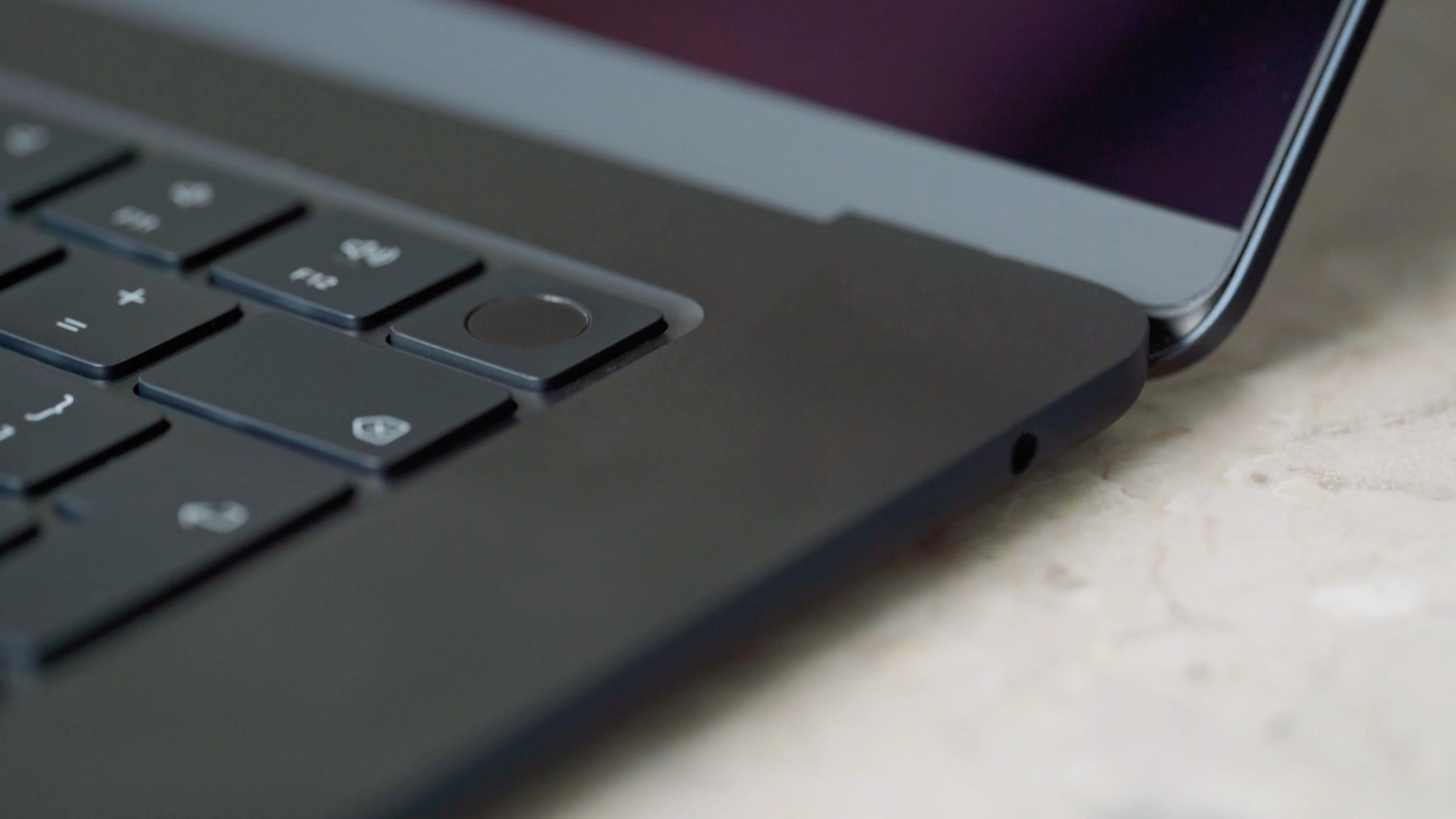 MacBook Air 15&quot; (2023) - recenzja 