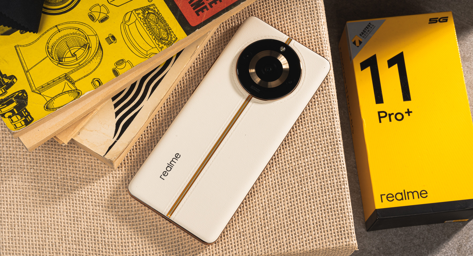 realme 11 Pro+