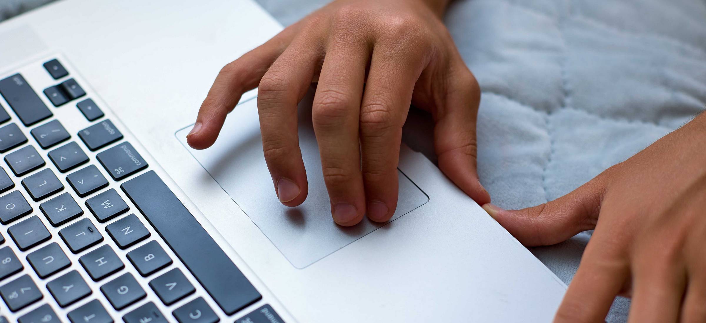 Touchpad nie działa? Jak odblokować touchpad? Jak włączyć i wyłączyć touchpad na laptopie?