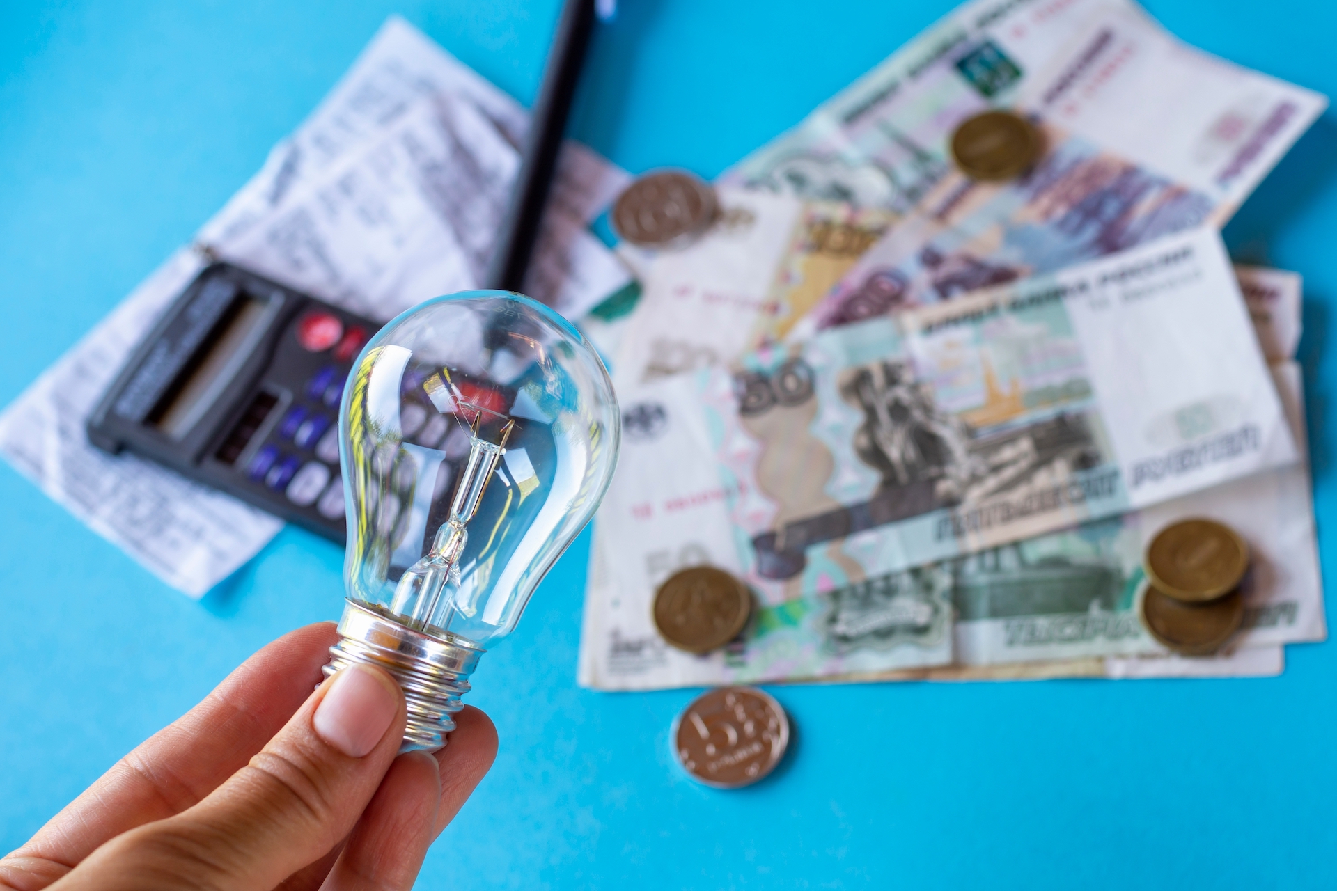 Zamrożenie cen energii Polaków sięgnie limitu 3000+ kWh. Oszczędzimy do 4000 zł
