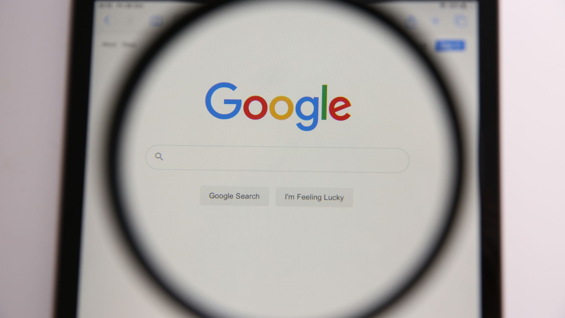 Ile zapłacisz za bycie pierwszym? Bo Google płaci 100 miliardów złotych rocznie
