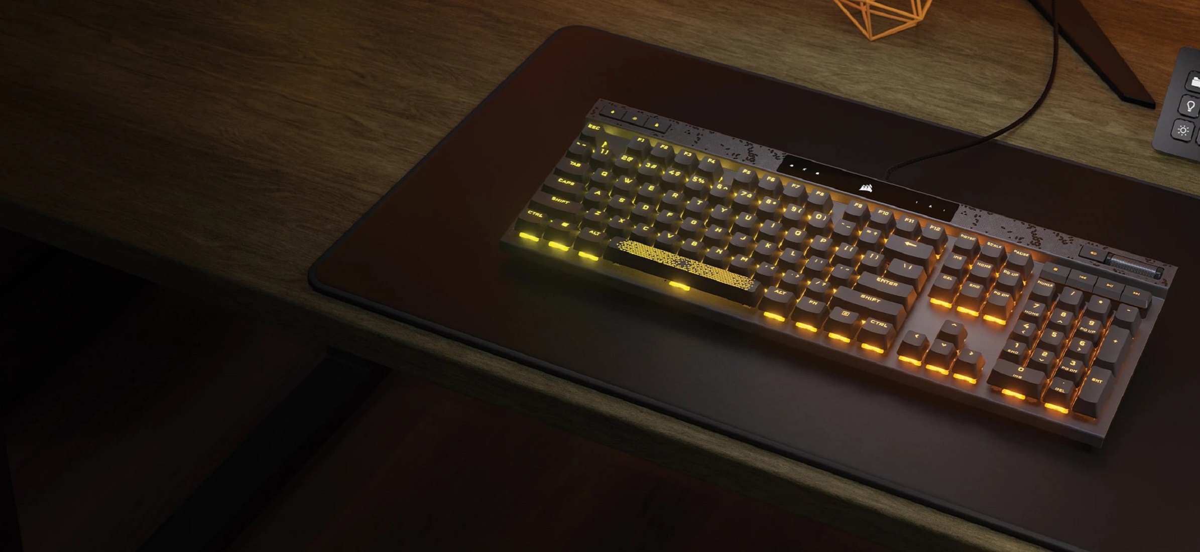 Corsair ma nową klawiaturę i słuchawki. To sprzęt z górnej półki
