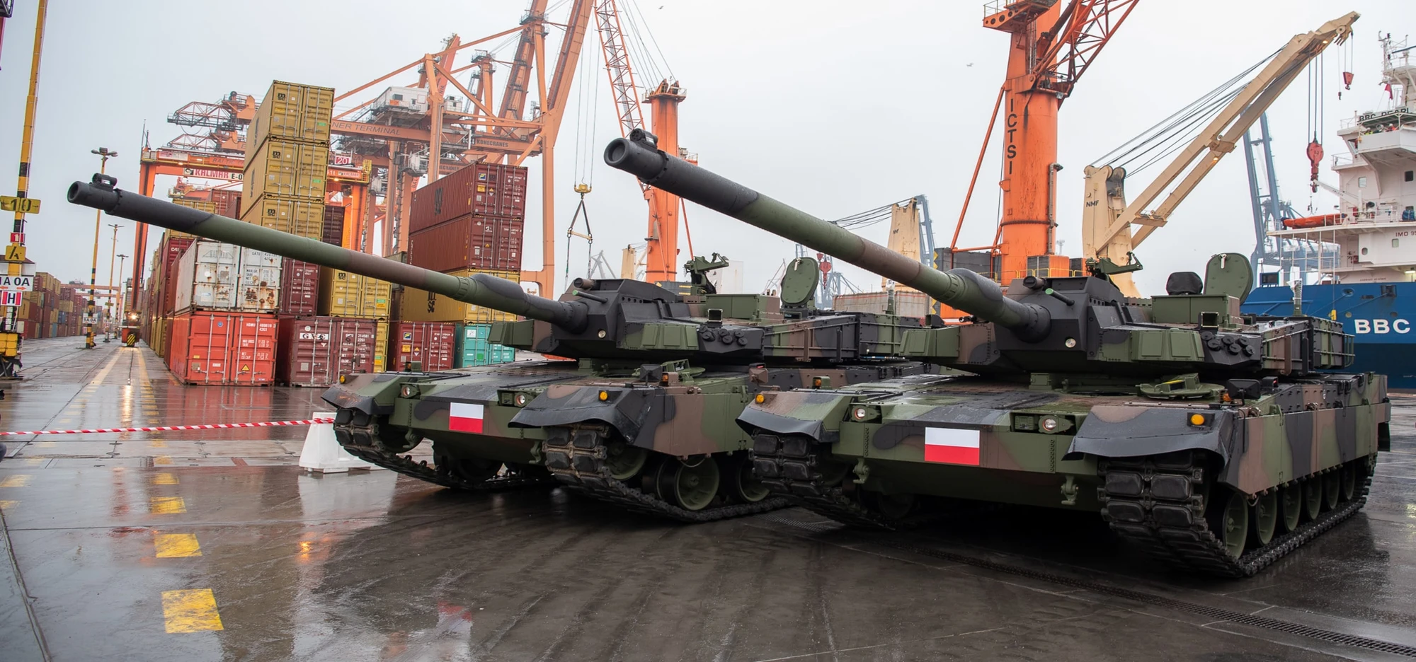 Polscy żołnierze bujają czołgami. Abrams, Leopard czy K2 - który wypadł lepiej?