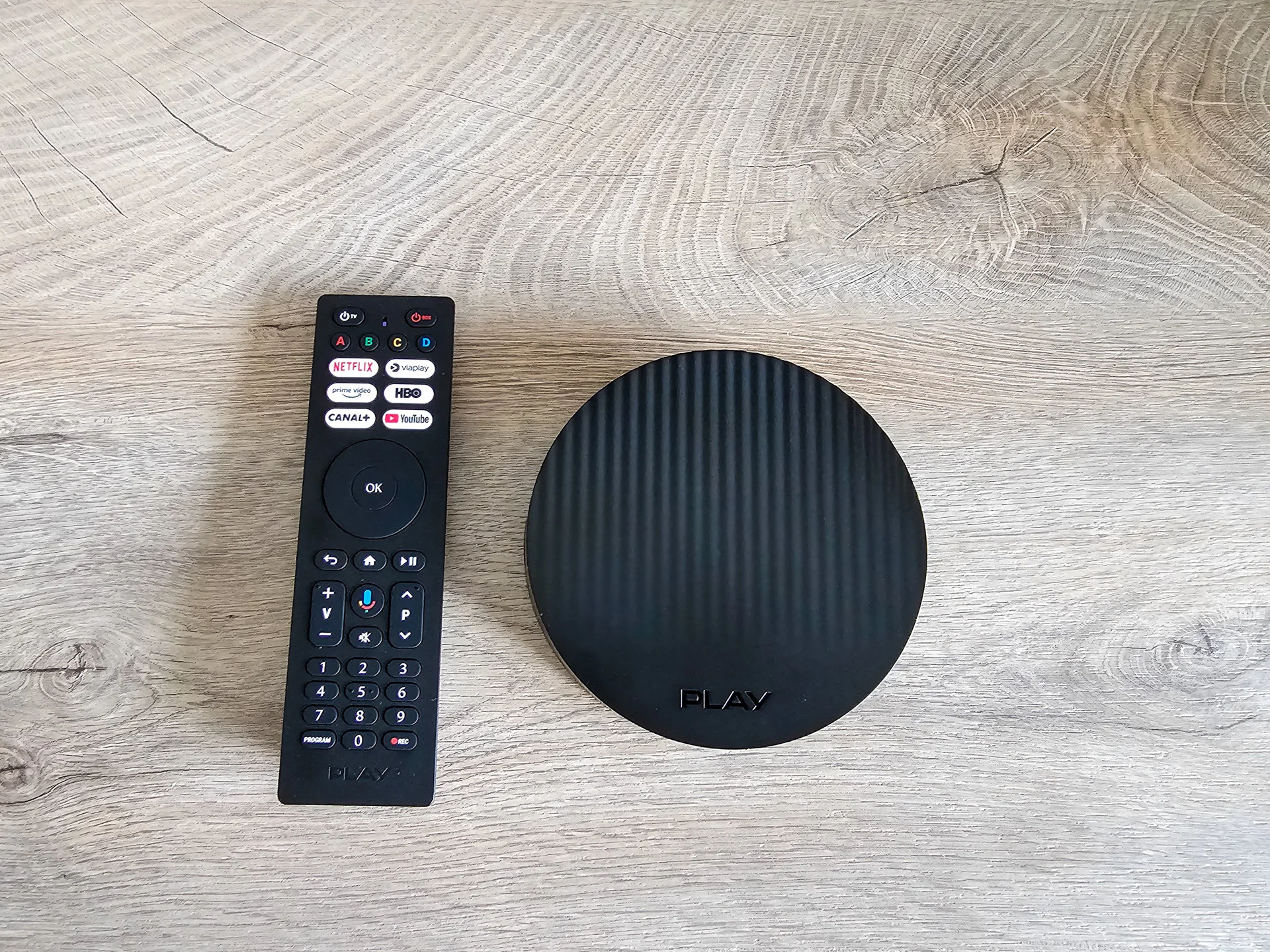 Test dekodera i telewizji Play Box TV. Ale to jest dobre