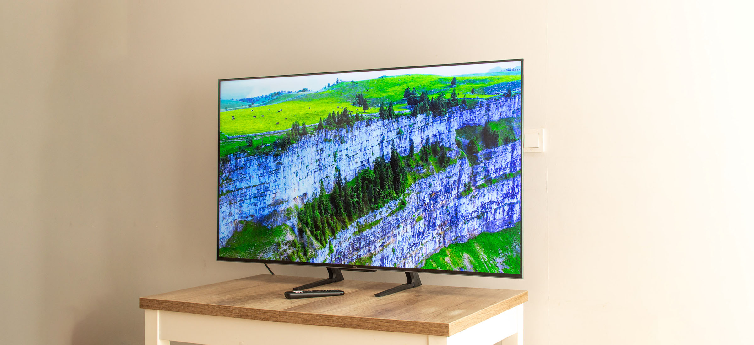 Telewizor TCL C745