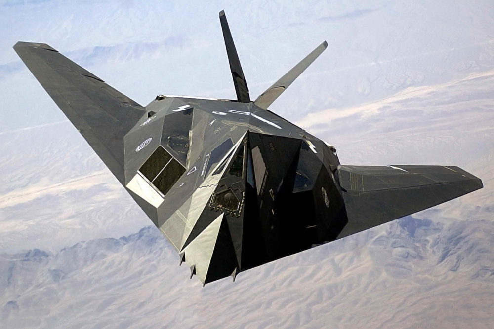 https://ocs-pl.oktawave.com/v1/AUTH_2887234e-384a-4873-8bc5-405211db13a2/spidersweb/2023/09/F-117-Nighthawk-strefa51-1000x667.jpg