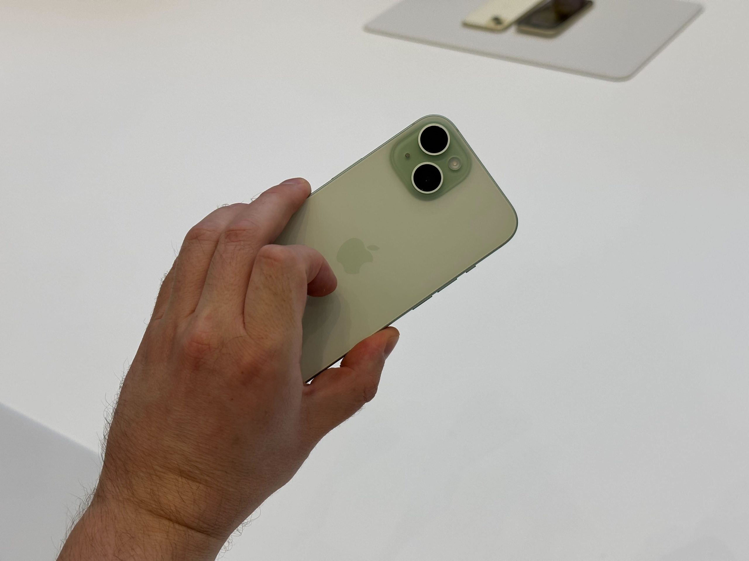 iPhone 15 i iPhone 15 Plus z USB-C: pierwsze wrażenia wprost z Cupertino