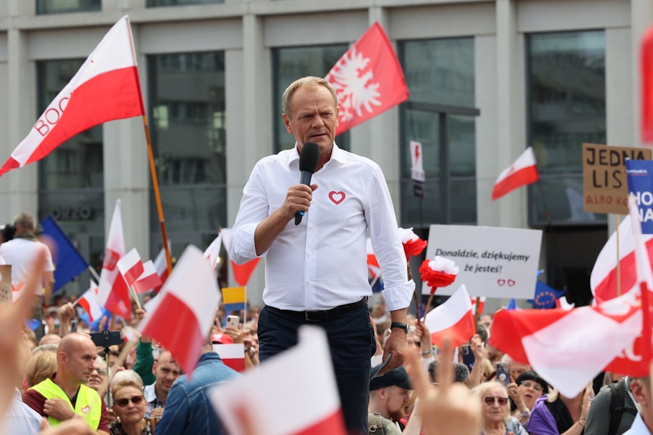 Kampania wyborcza w internecie. Wydatki partii na reklamę