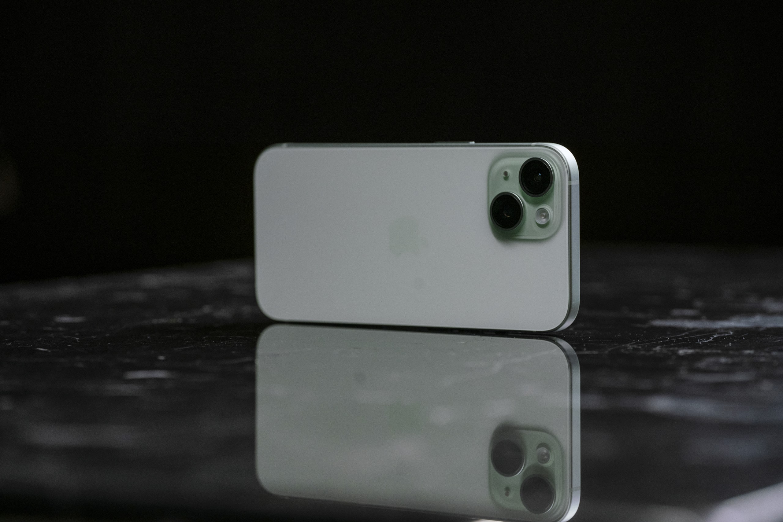 iphone-15-02-apple