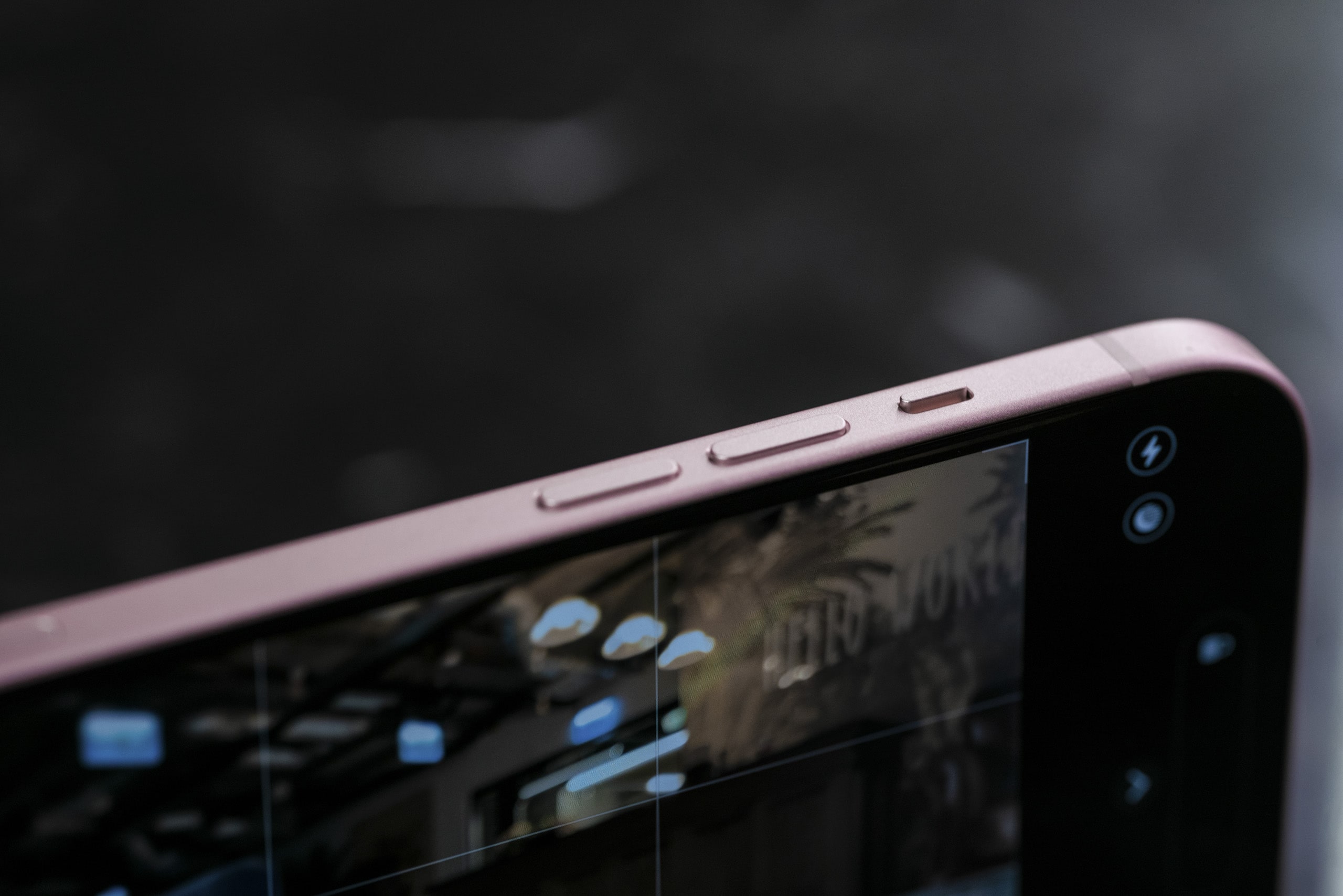 iphone-15-plus-04-apple