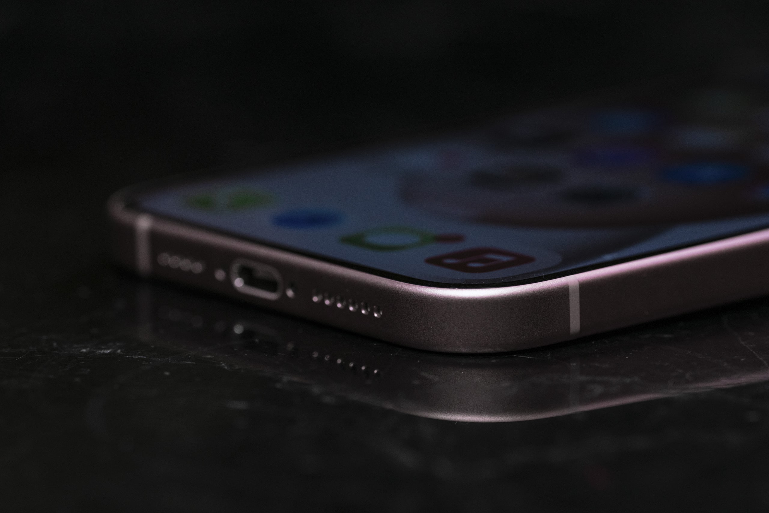iphone-15-plus-08-apple