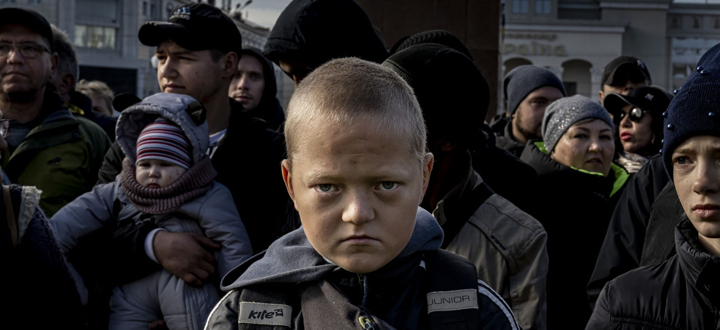 Fot. Andras D. Hajdu, "Kherson boy", 1. nagroda w kat. Documentary & Photojournalism / Siena International Photo Awards 2023.