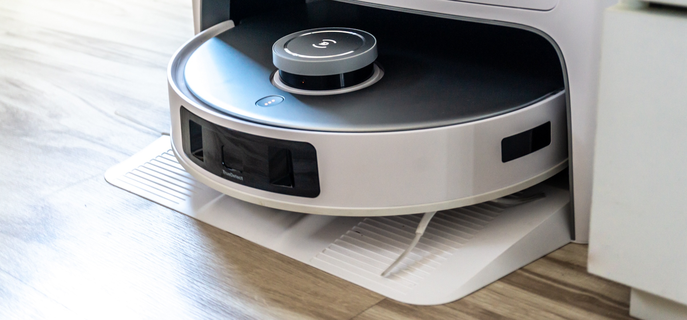 Ecovacs Deebot T20 Omni - mój ulubiony odkurzacz z mopem dostał ulepszenie. Recenzja