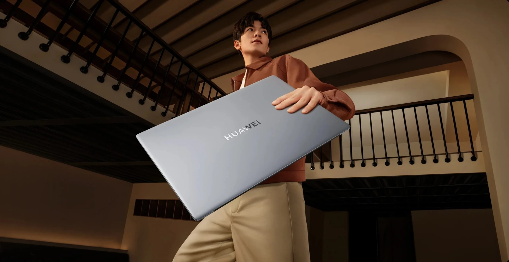 Huawei sypnął promocjami. Teraz kupisz laptopa w niższej cenie