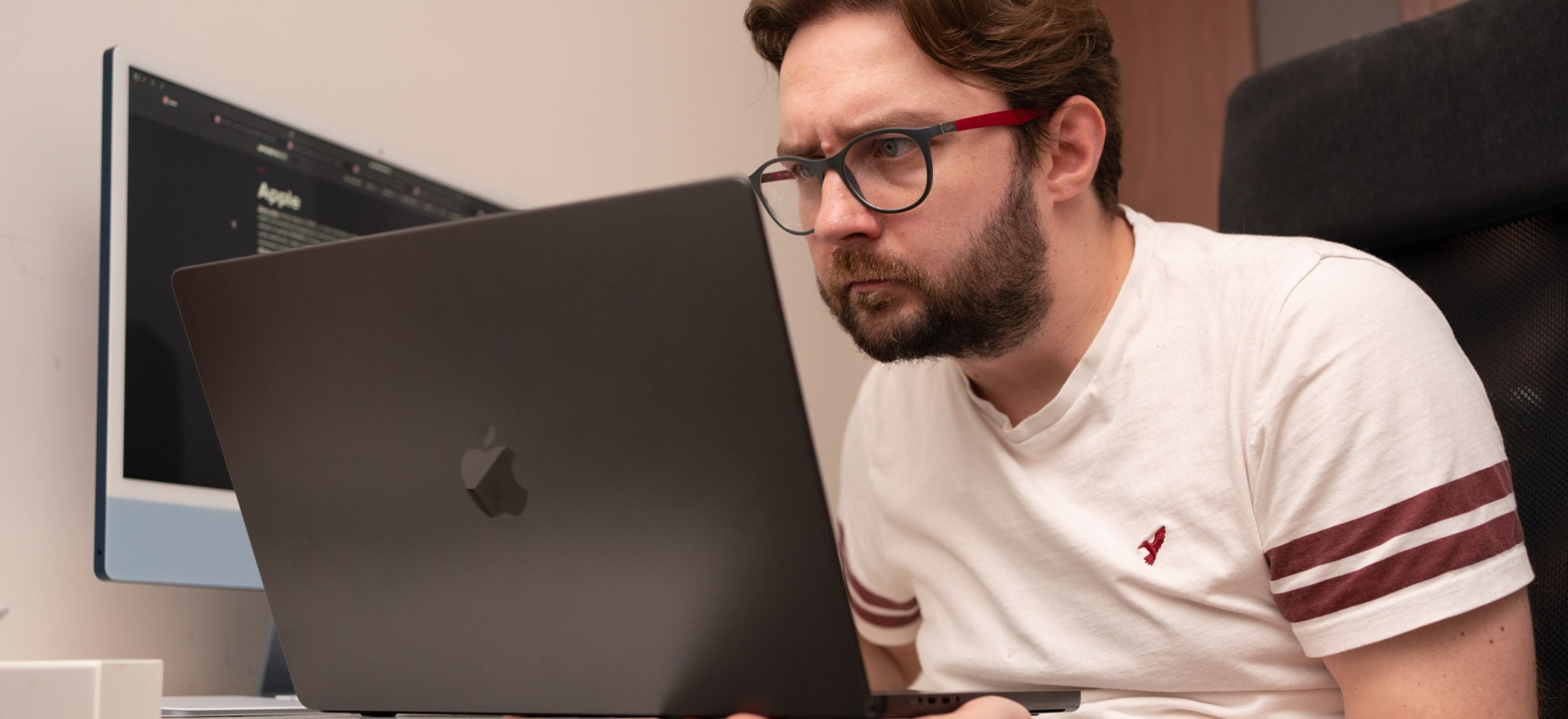 MacBook z dotykowym ekranem przewidziany na 2027 r.
