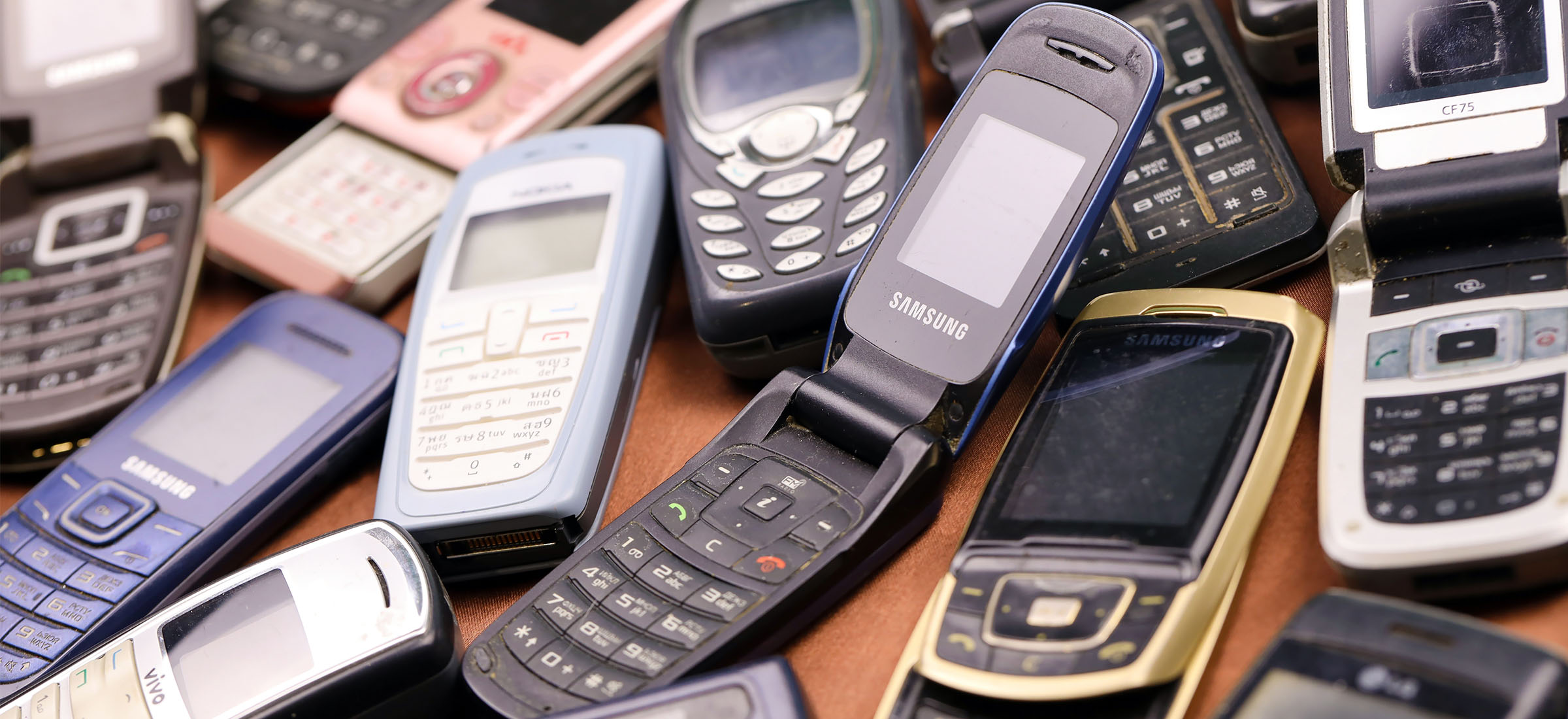Co było przed smartfonami? Te telefony komórkowe uwielbiali Polacy