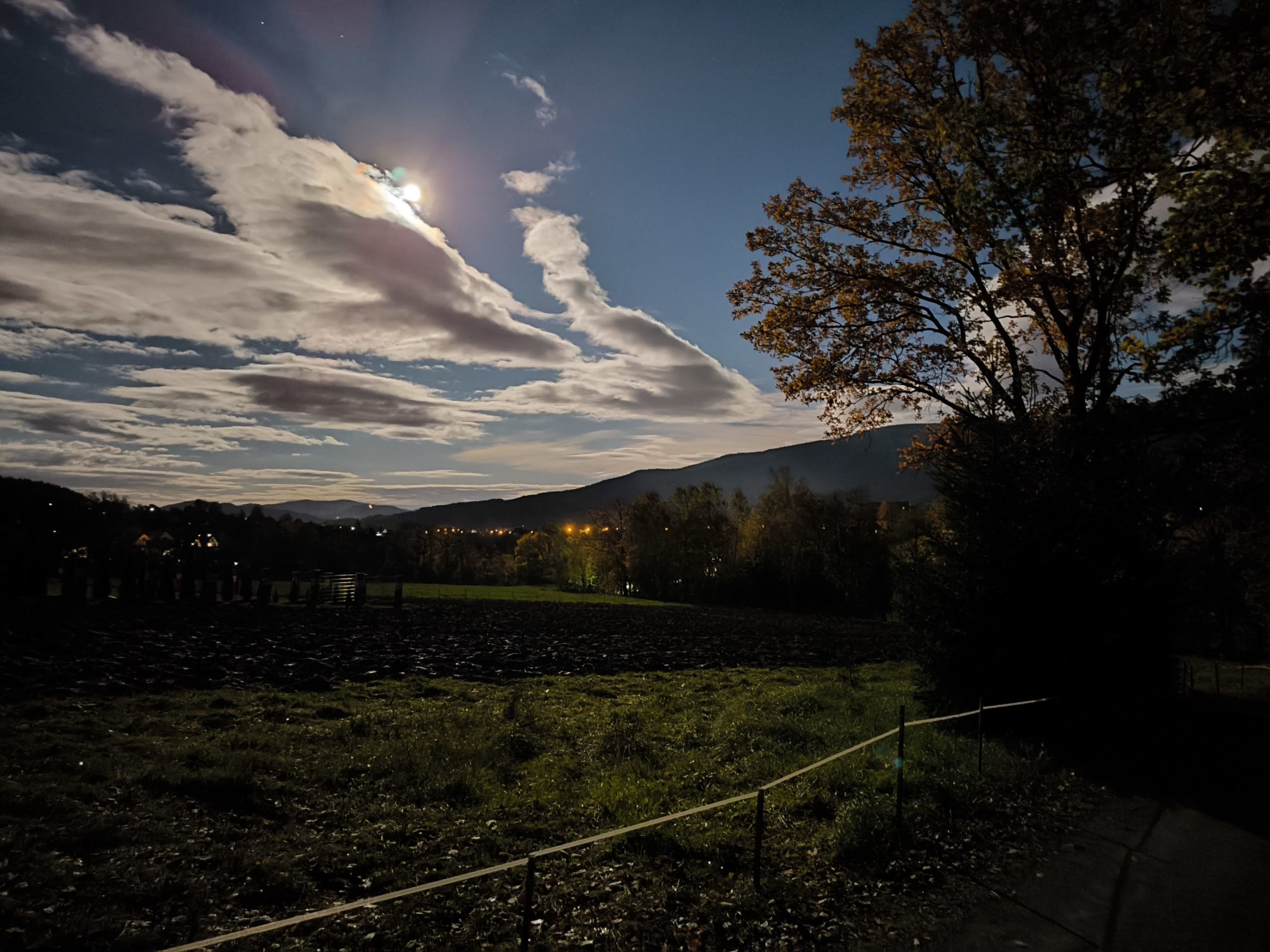 class="wp-image-4139237"