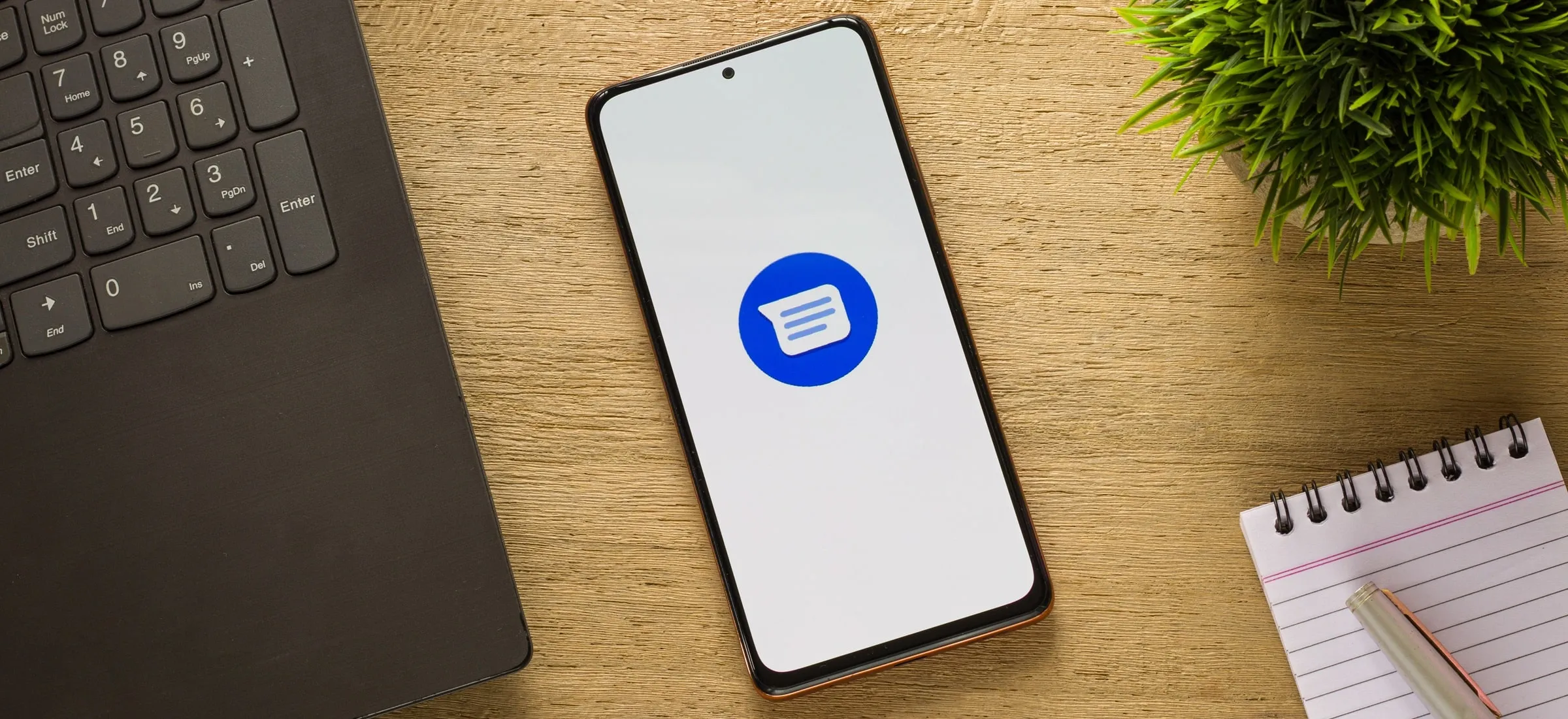Wiadomości Google zrobią z ciebie poetę. Napiszą SMS-y w stylu Szekspira