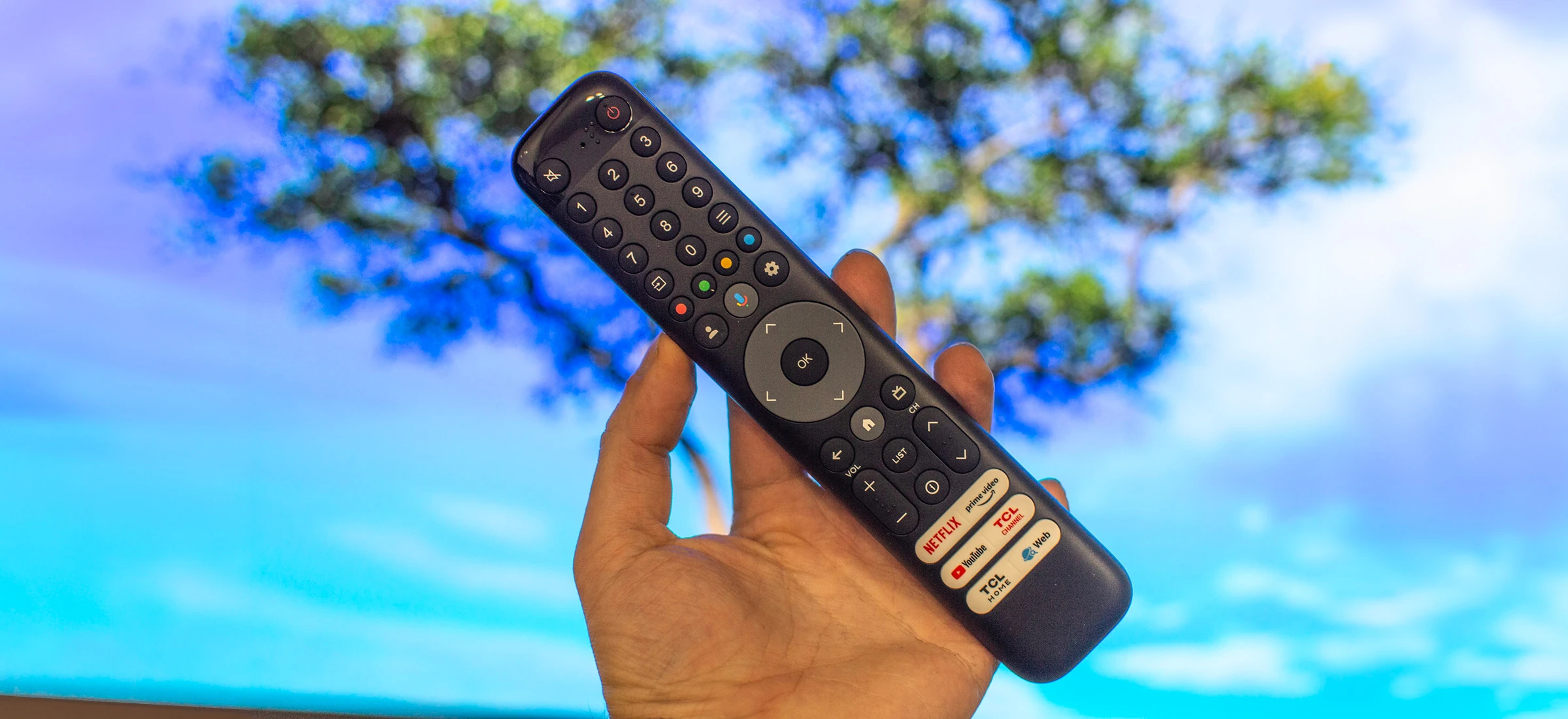 TCL C805