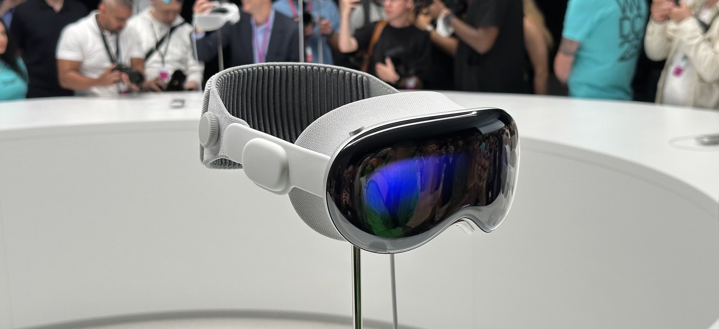 apple-vision-pro-cena-data-premiery-preorder