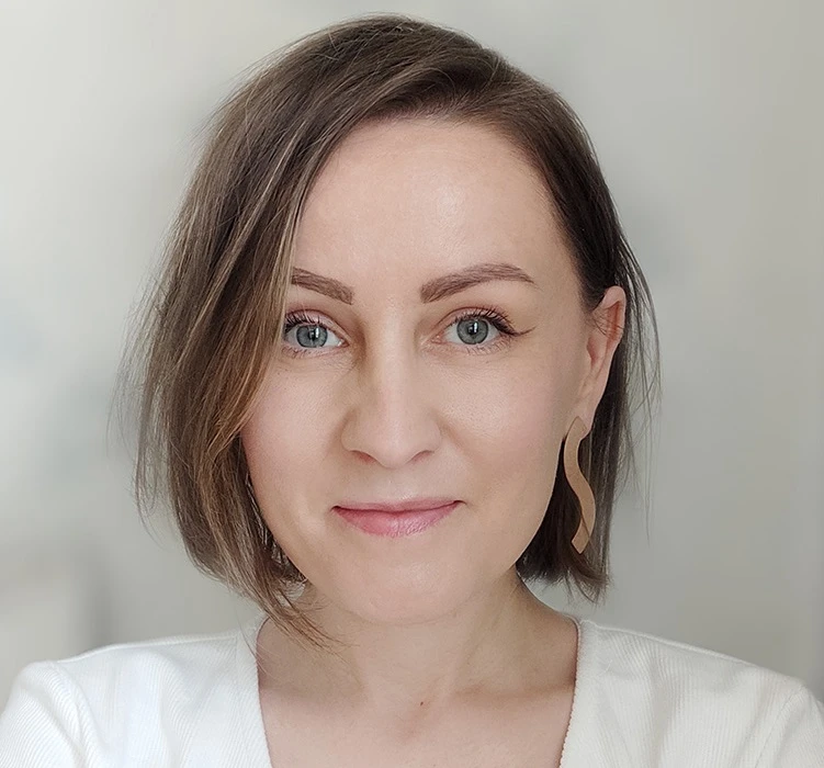Katarzyna Kędzierska, autorka książki „Chcieć mniej. Minimalizm w praktyce”, która od ponad dekady prowadzi blog Simplicite.pl fot. Archiwum prywatne 