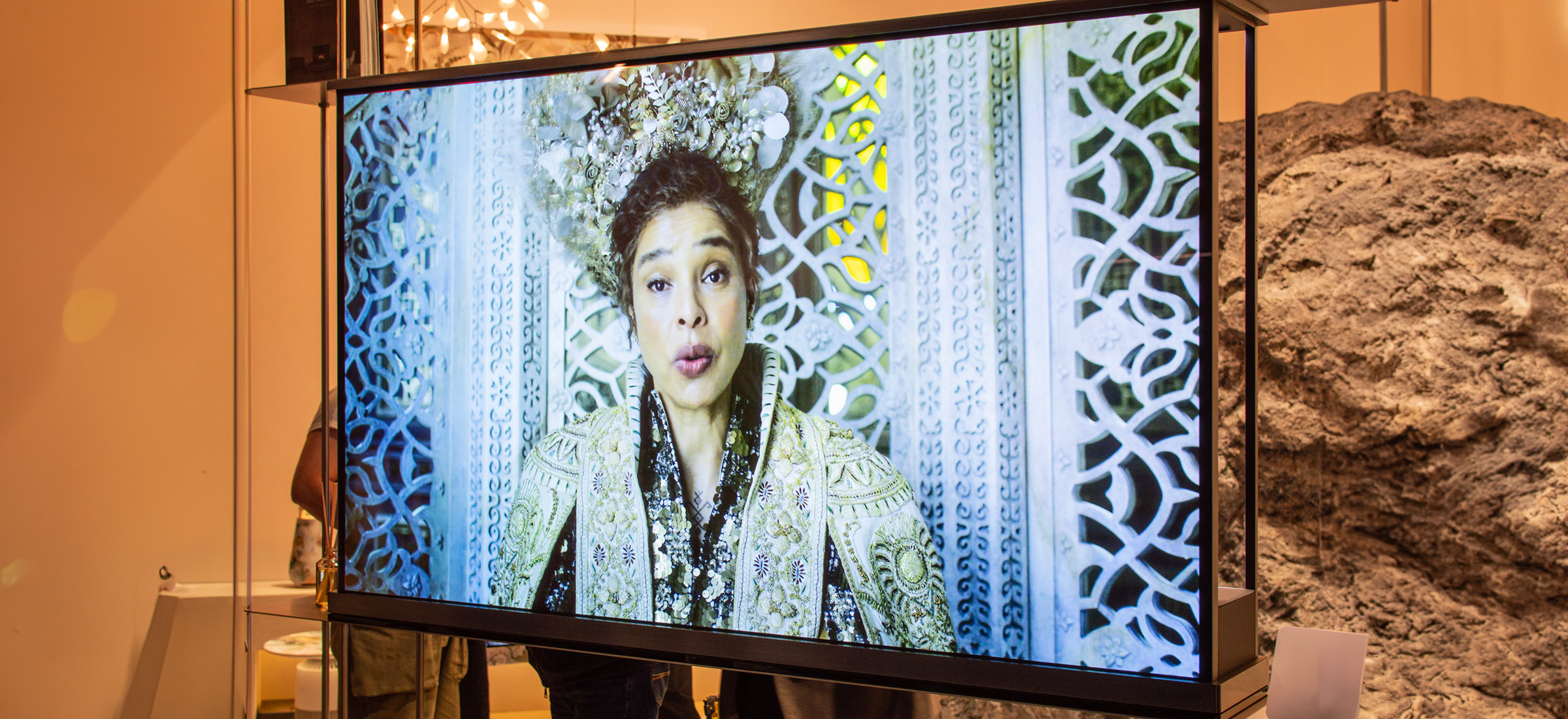 LG Signature OLED T