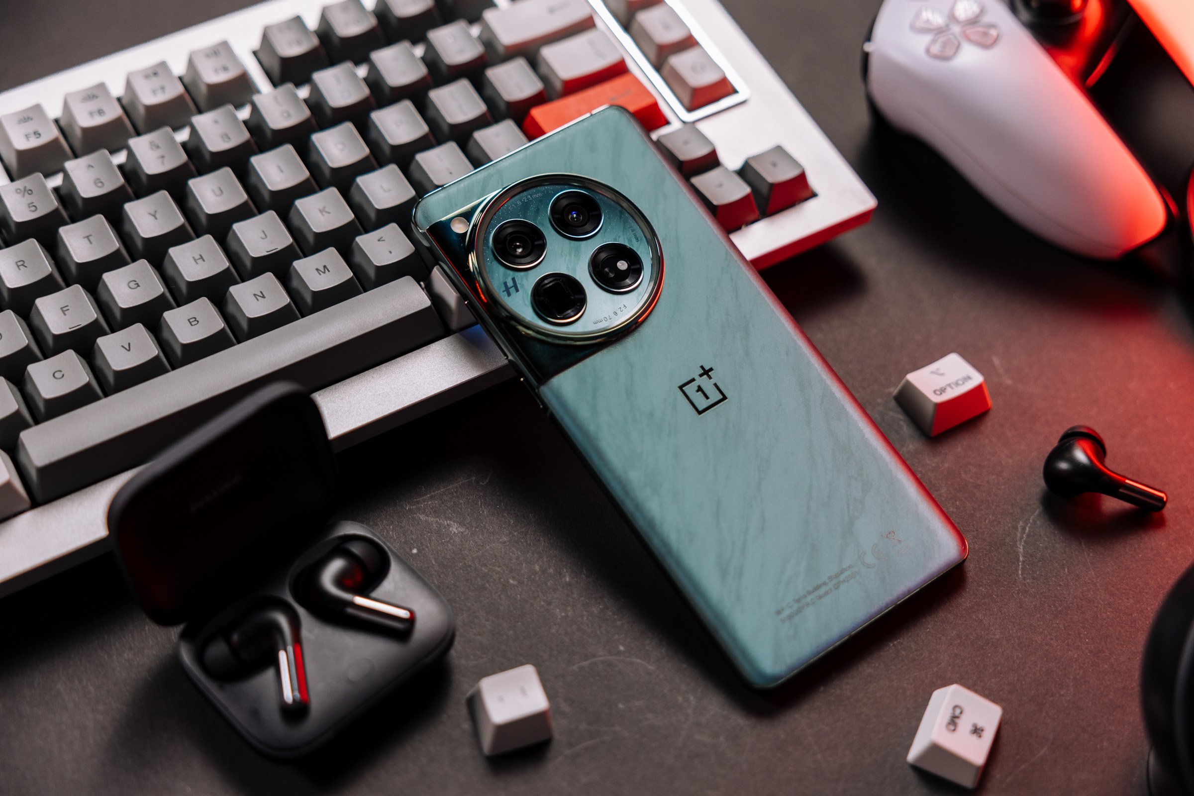 OnePlus 12 - aparat. Fot. Krzysztof Basel.