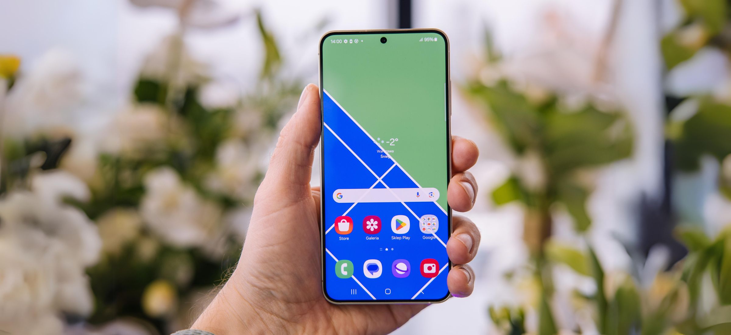 Nie wyglądaj za okno. Tapeta w Samsungach powie ci, jaka jest pogoda