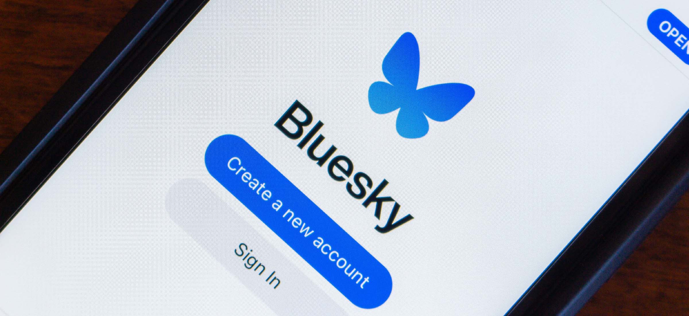Znajdź 10 różnic pomiędzy Bluesky a Twitterem. Bo ja nie mogę