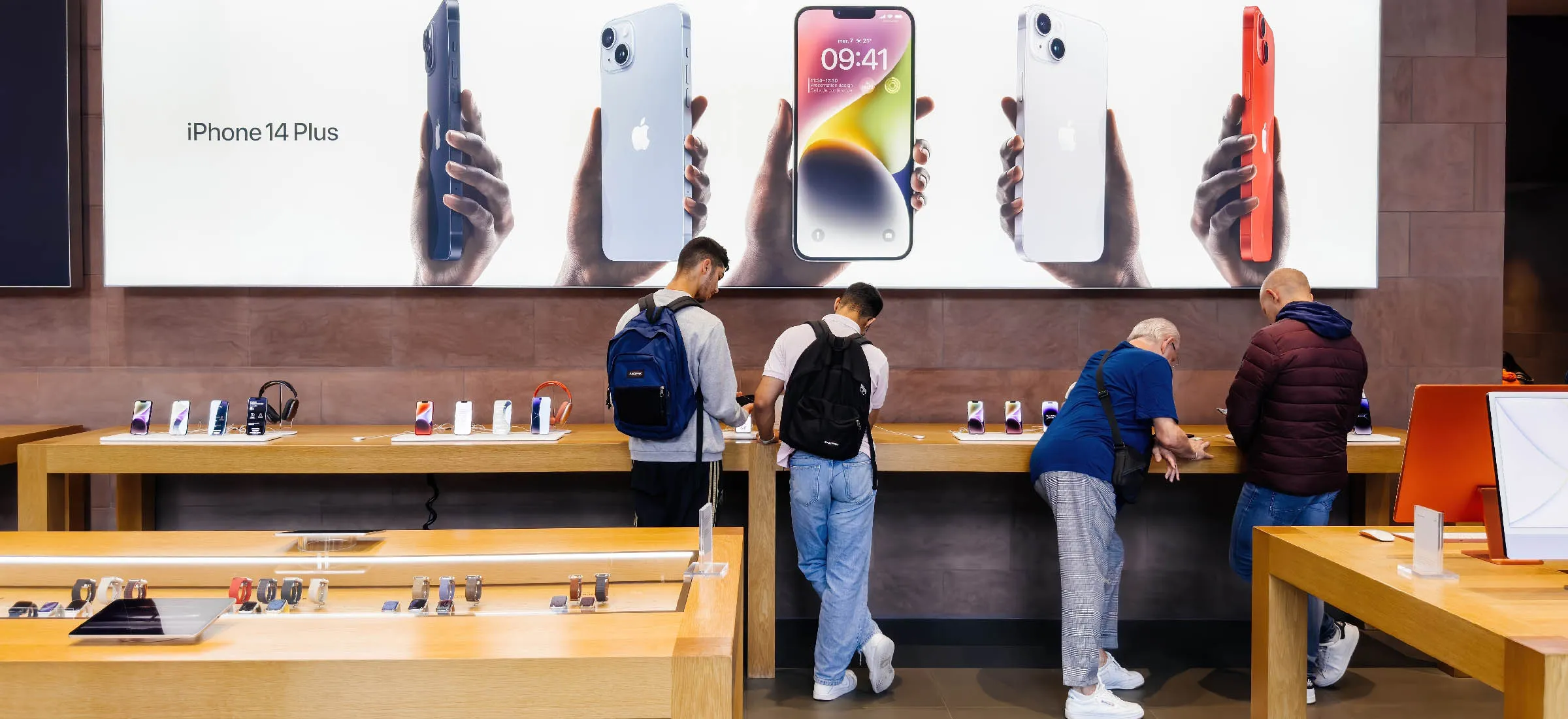 Wcisnęli Apple'owi kilka tysięcy podróbek iPhone'ów. Ten przekręt był prawie doskonały