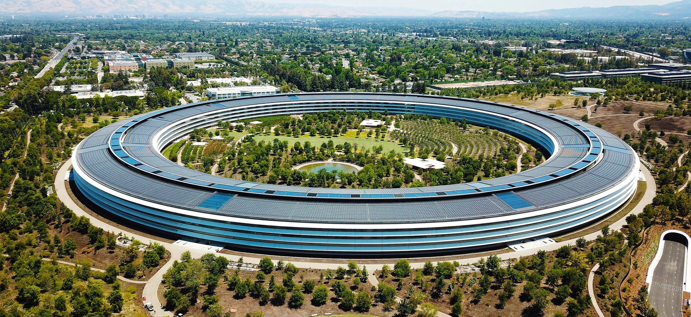 Apple zatrzymał się przedszkolu. Ten dokument pokazał, gdzie jest firma w kwestii SI