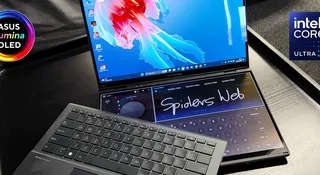 Klasyczne laptopy są dla dziadersów. ASUS za pomocą Zenbook Duo 2024 pokazuje jak wygląda nowoczesny sprzęt