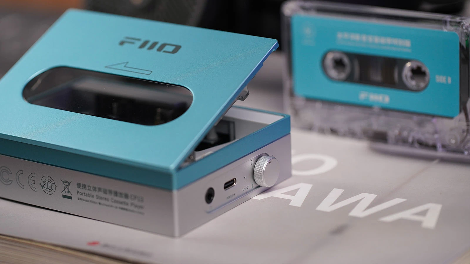 FiiO CP13. Nowy przenośny odtwarzacz kaset przypomniał mi, jak ważny jest dotyk
