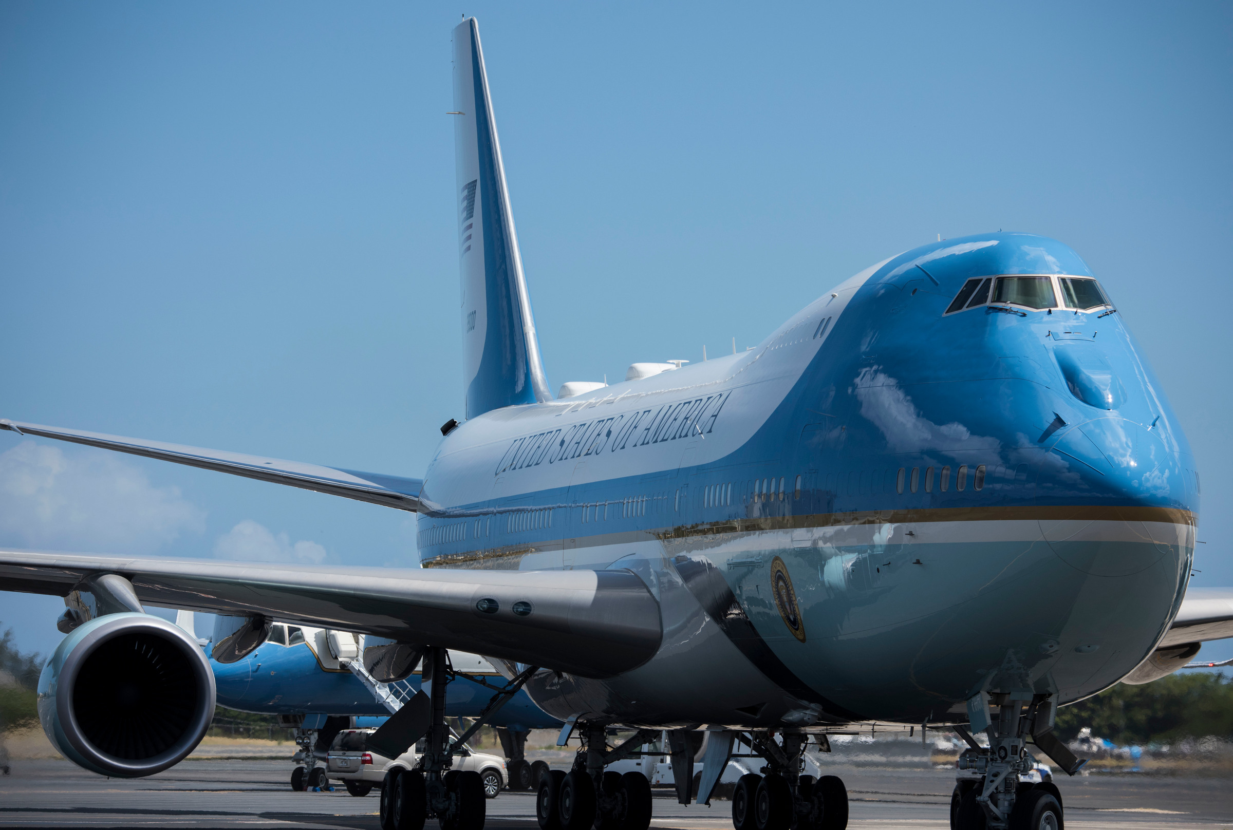 Air Force One prezydenta USA okradziony. Akcja jak z filmu