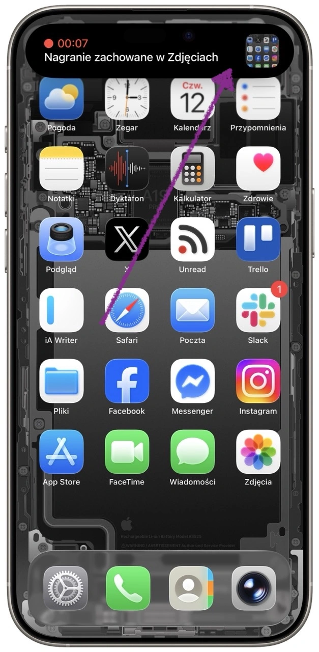 Po zakończeniu nagrywania ekranu w iPhonie plik wideo zapisywany jest w galerii