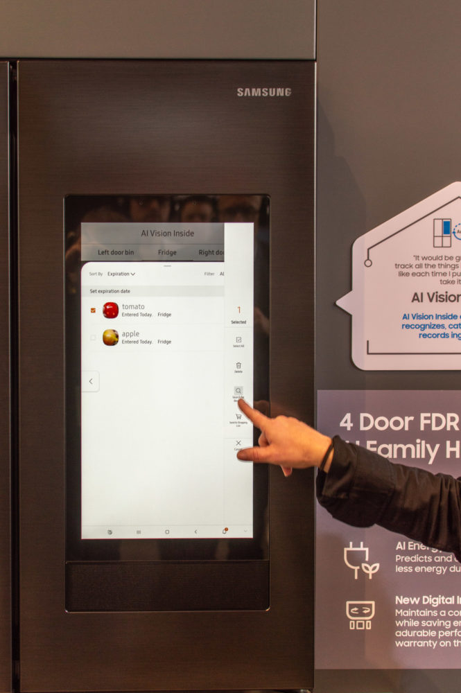 Bespoke French Door rozpoznał od razu umieszczone w nim produkty...