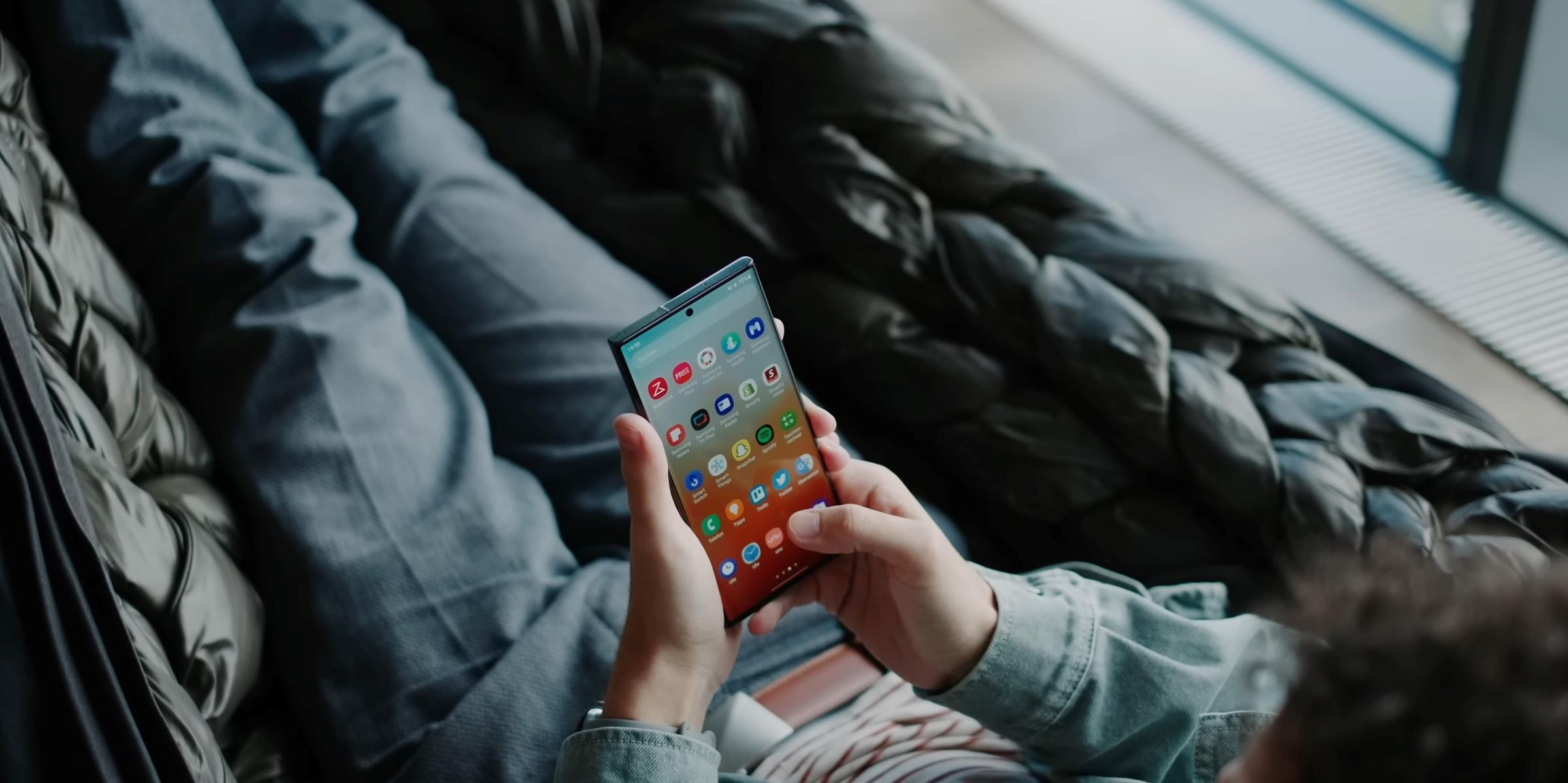 Skórzany Samsung Galaxy C55 pojawił się na rynku. Jego design wpadnie ci w oko