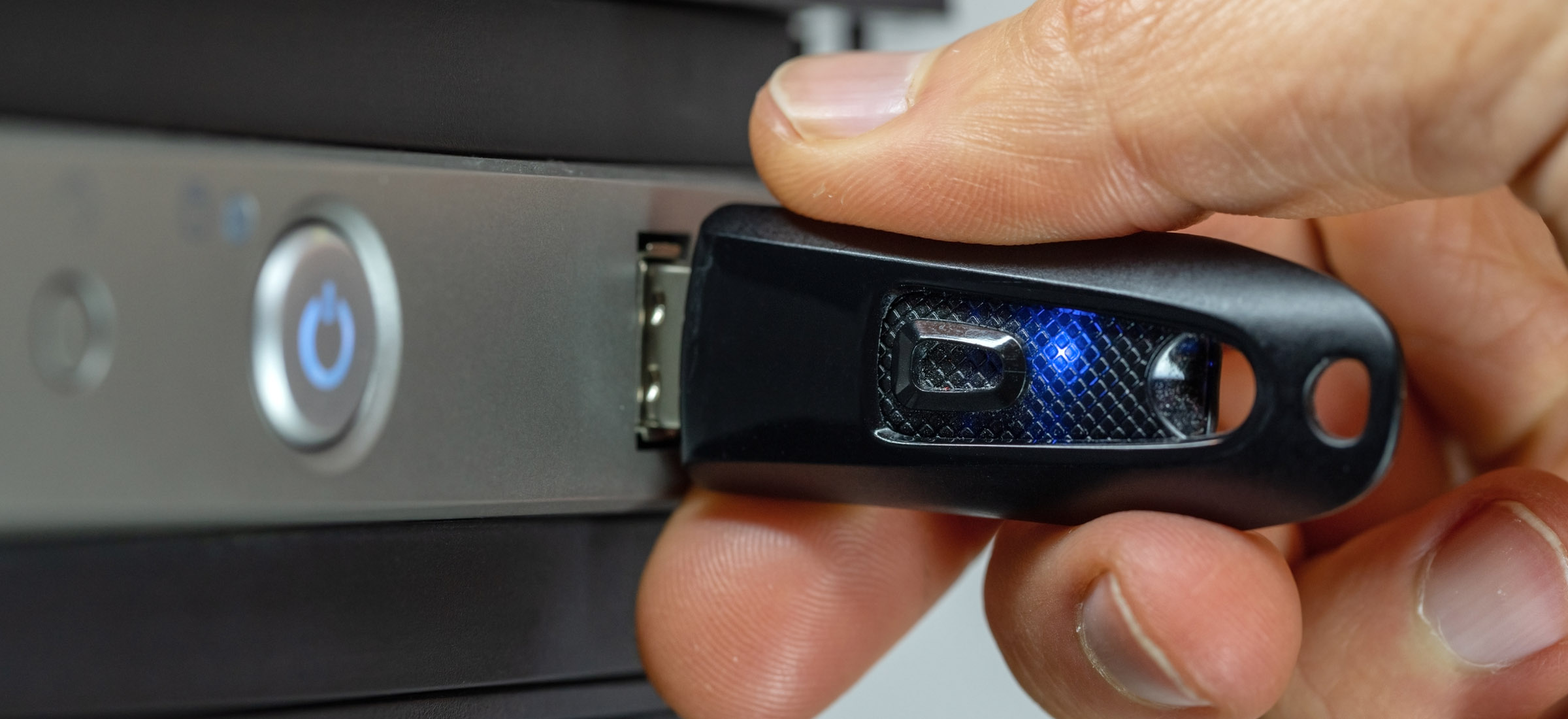 Pendrive Blaustahl przeżyje twoje praprawunki. Ale pamięci ma tyle, co komputer twojego dziadka