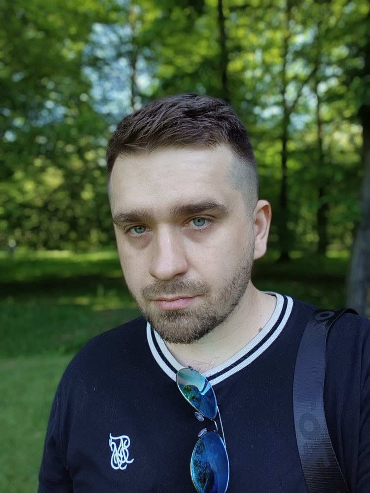 Obiektyw selfie, tryb portretowy - realme 12+ 5G