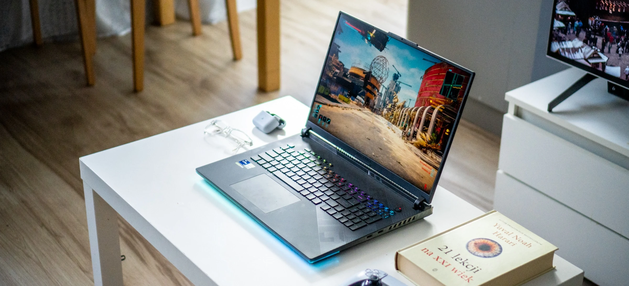 ASUS ROG Strix Scar 18
