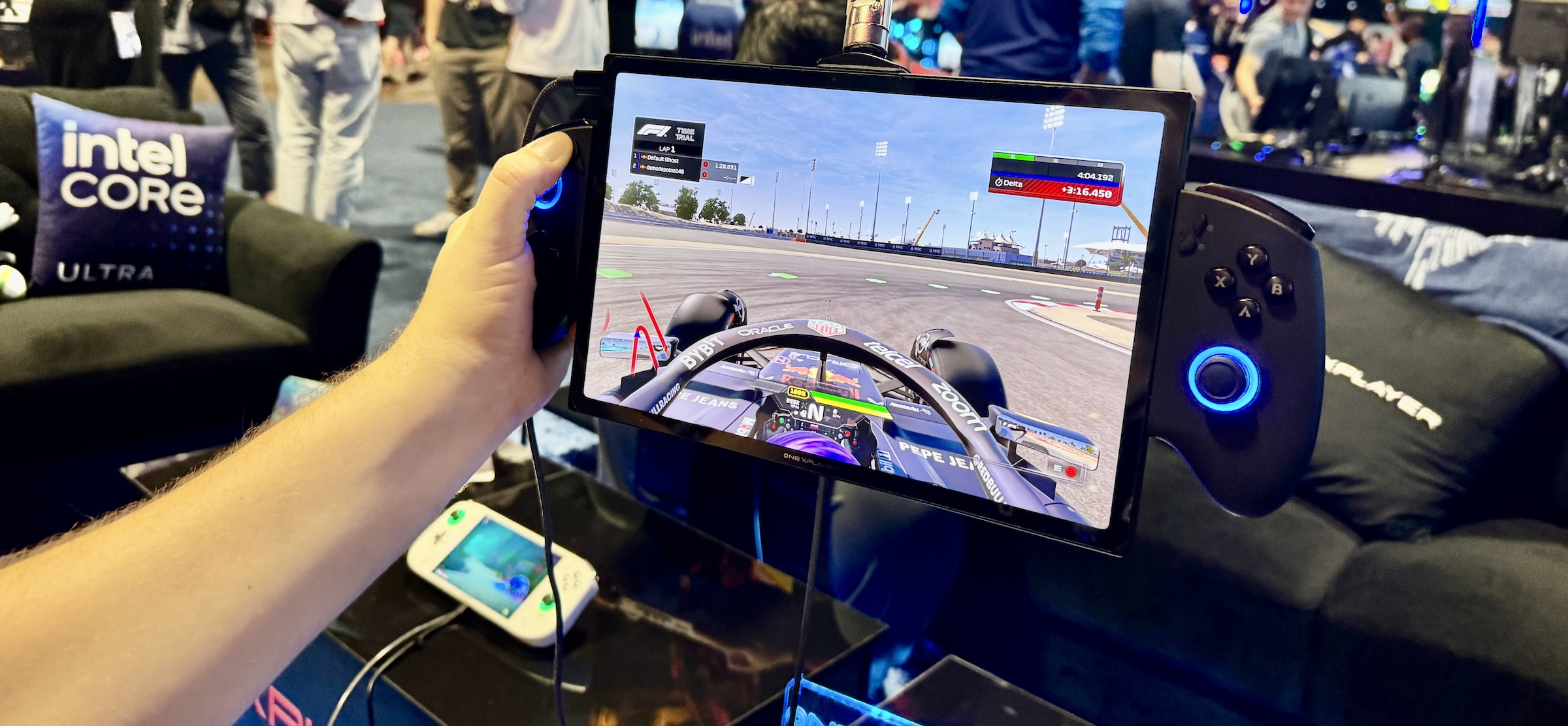OneXPlayer X1 to modułowy gigant. Odkryłem sprzęt do gier, który musi trafić do Polski