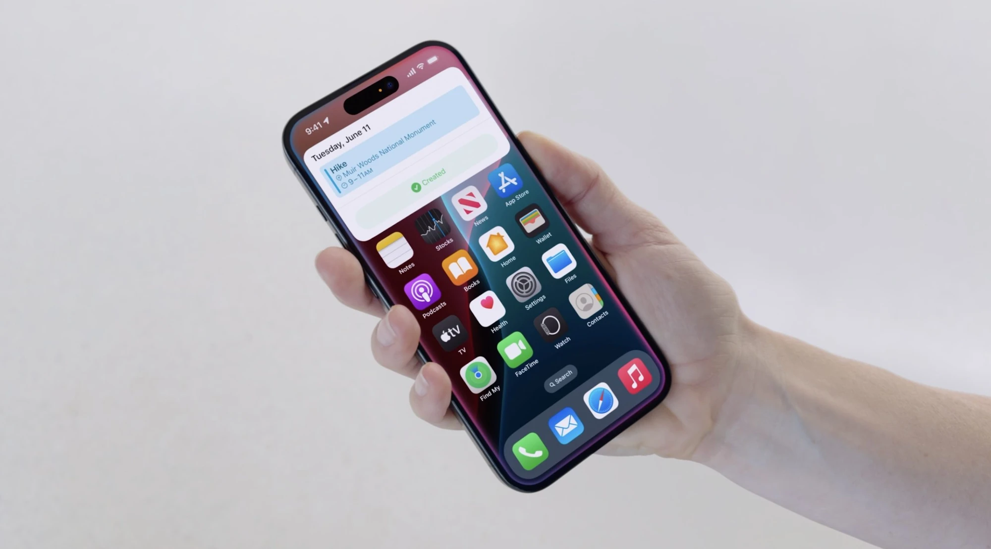 iPhone powinien być w Polsce o połowę tańszy. Bo nie mamy dostępu do połowy jego funkcji