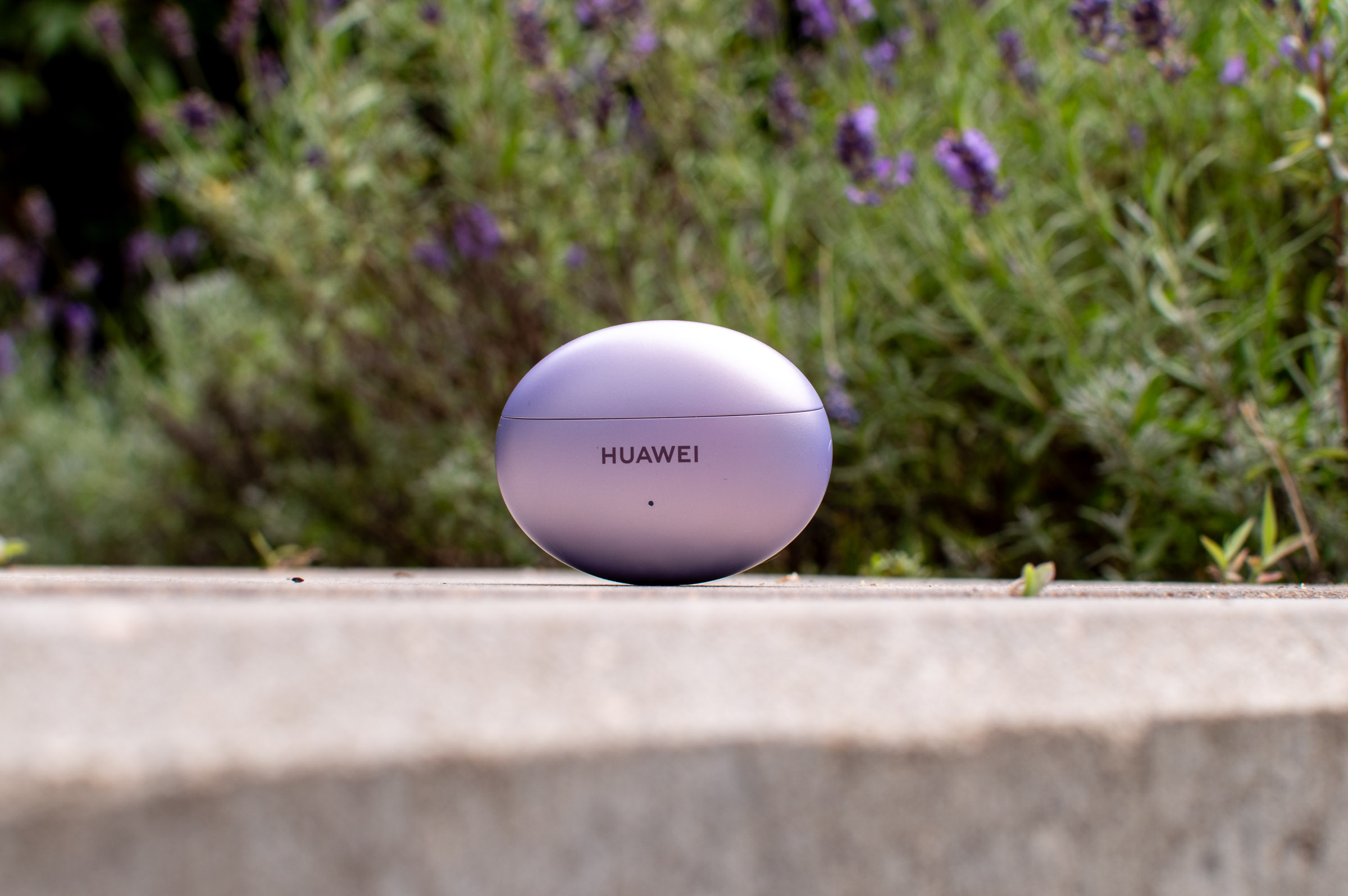 Huawei Freebuds 6i - tak cudownie niska cena i tylko dwie i pół wady. Recenzja