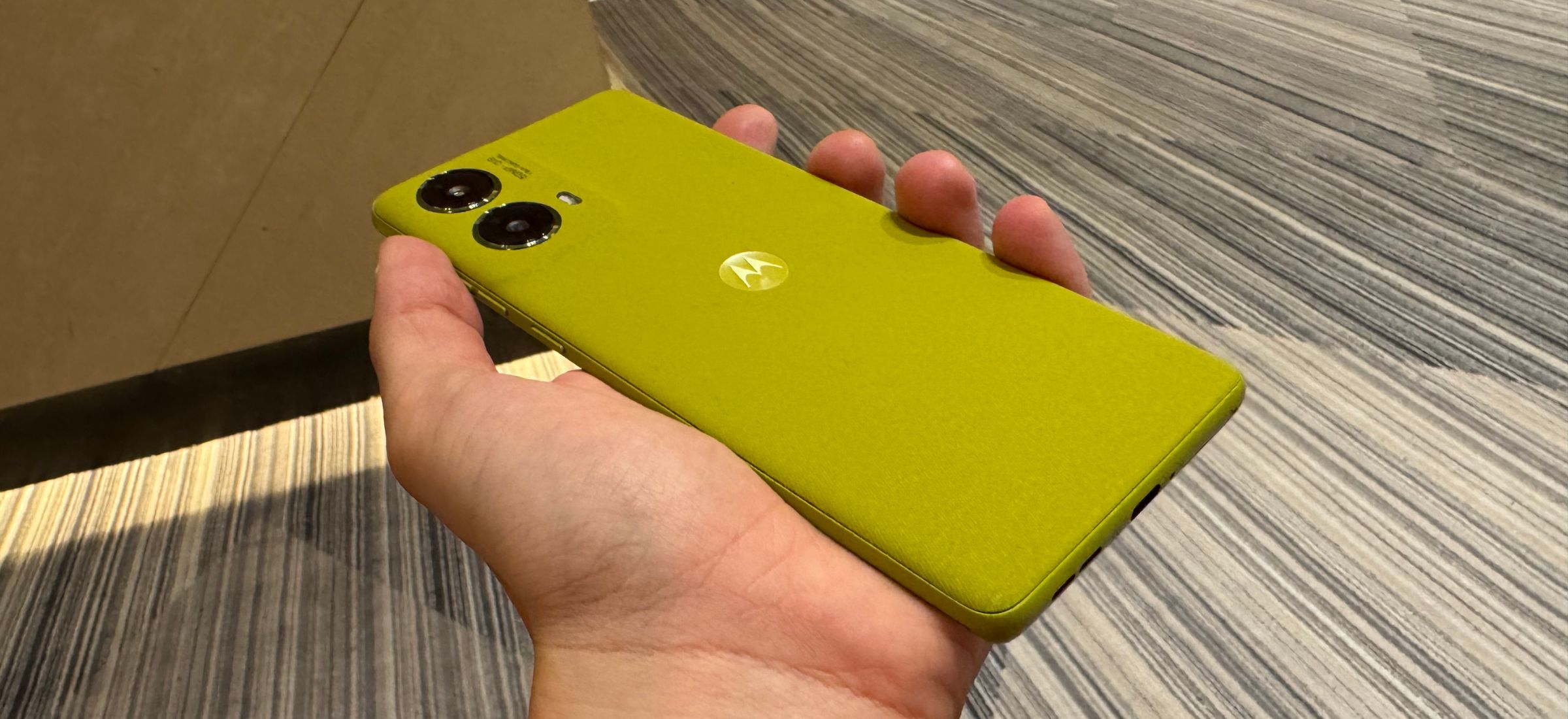 Oto Motorola Moto g85 5G. Twój następny średniak?