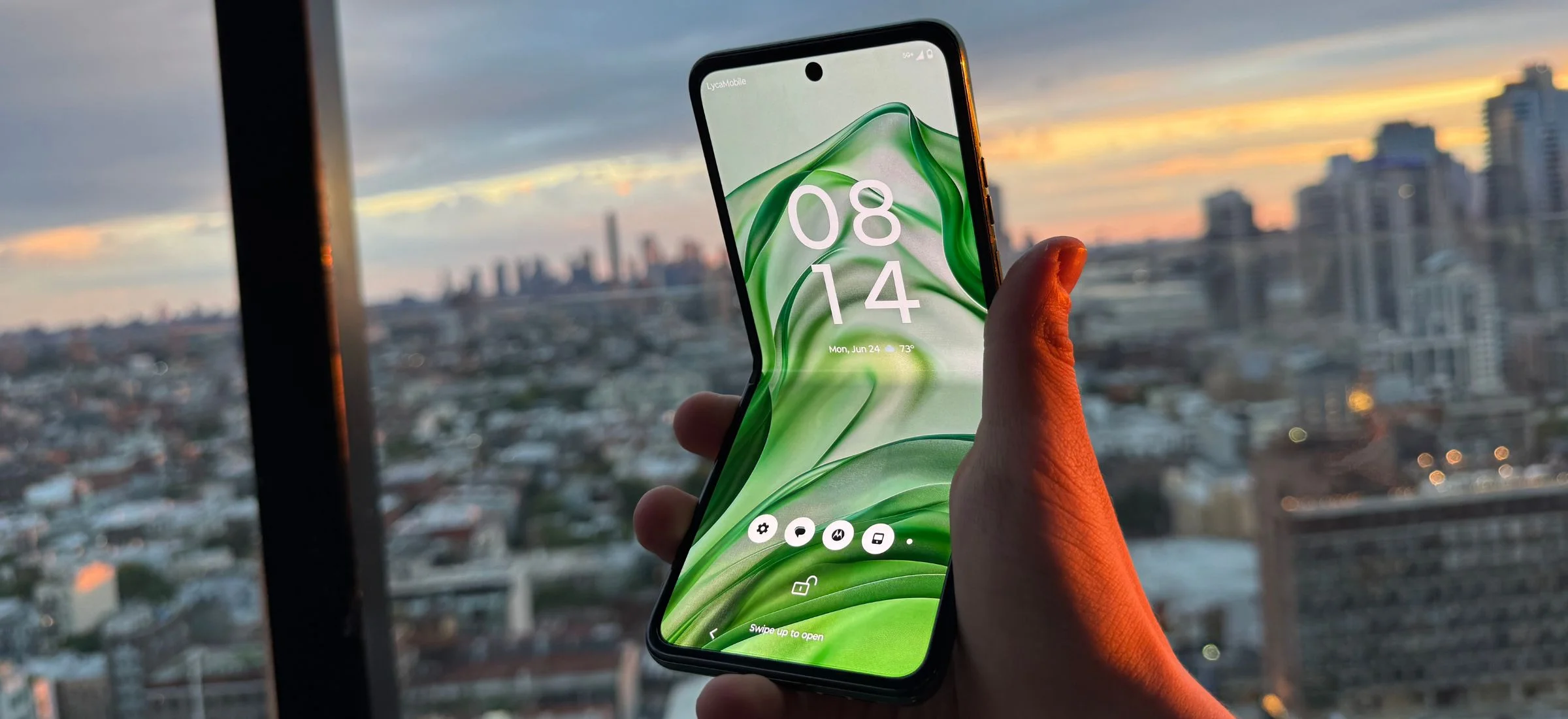 Oto Motorola razr 50 Ultra 