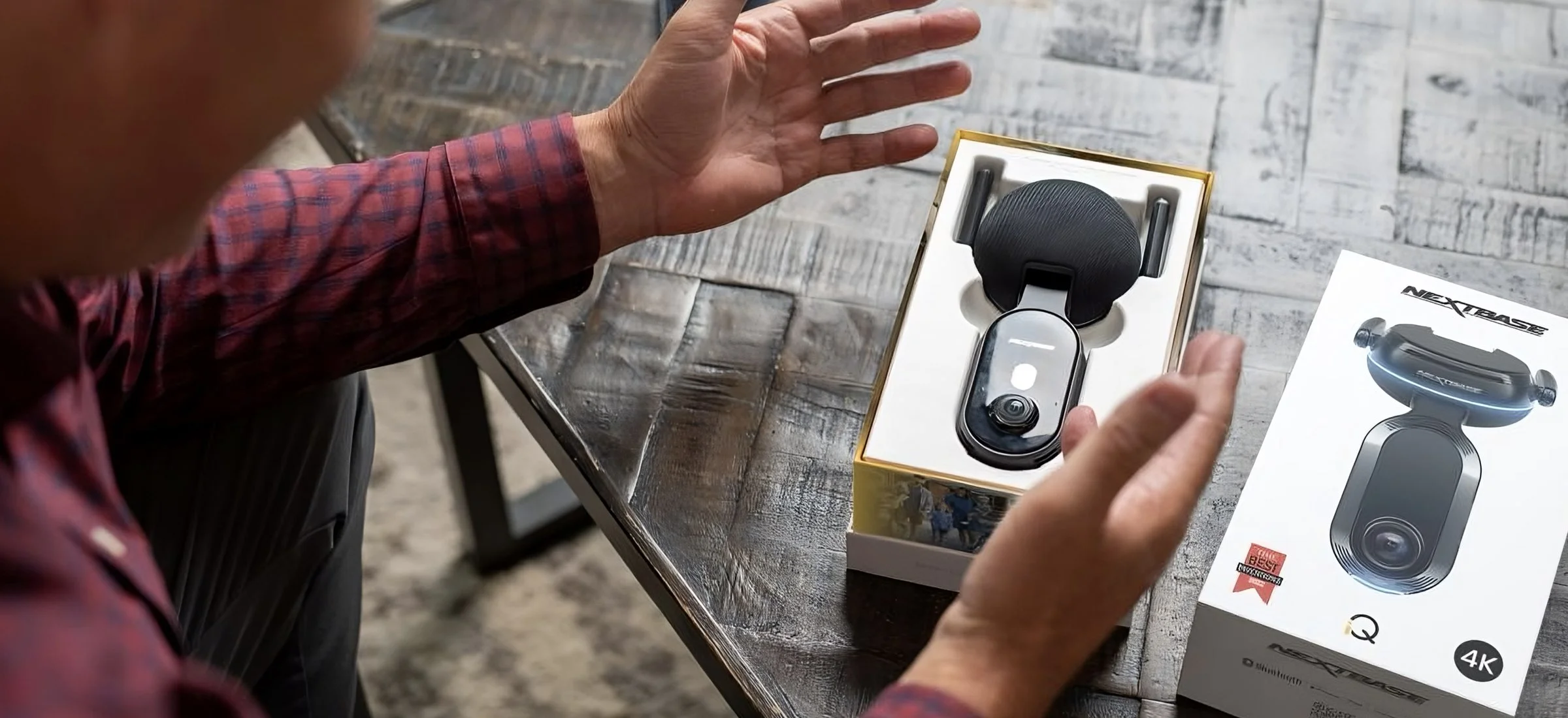 Kamera Nextbase iQ przypilnuje twój samochód. Powie też kto i jak nim jeździ
