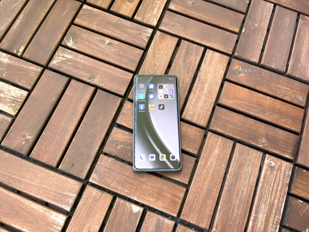 https://ocs-pl.oktawave.com/v1/AUTH_2887234e-384a-4873-8bc5-405211db13a2/spidersweb/2024/06/realme-gt-6-test-12-1000x750.jpg