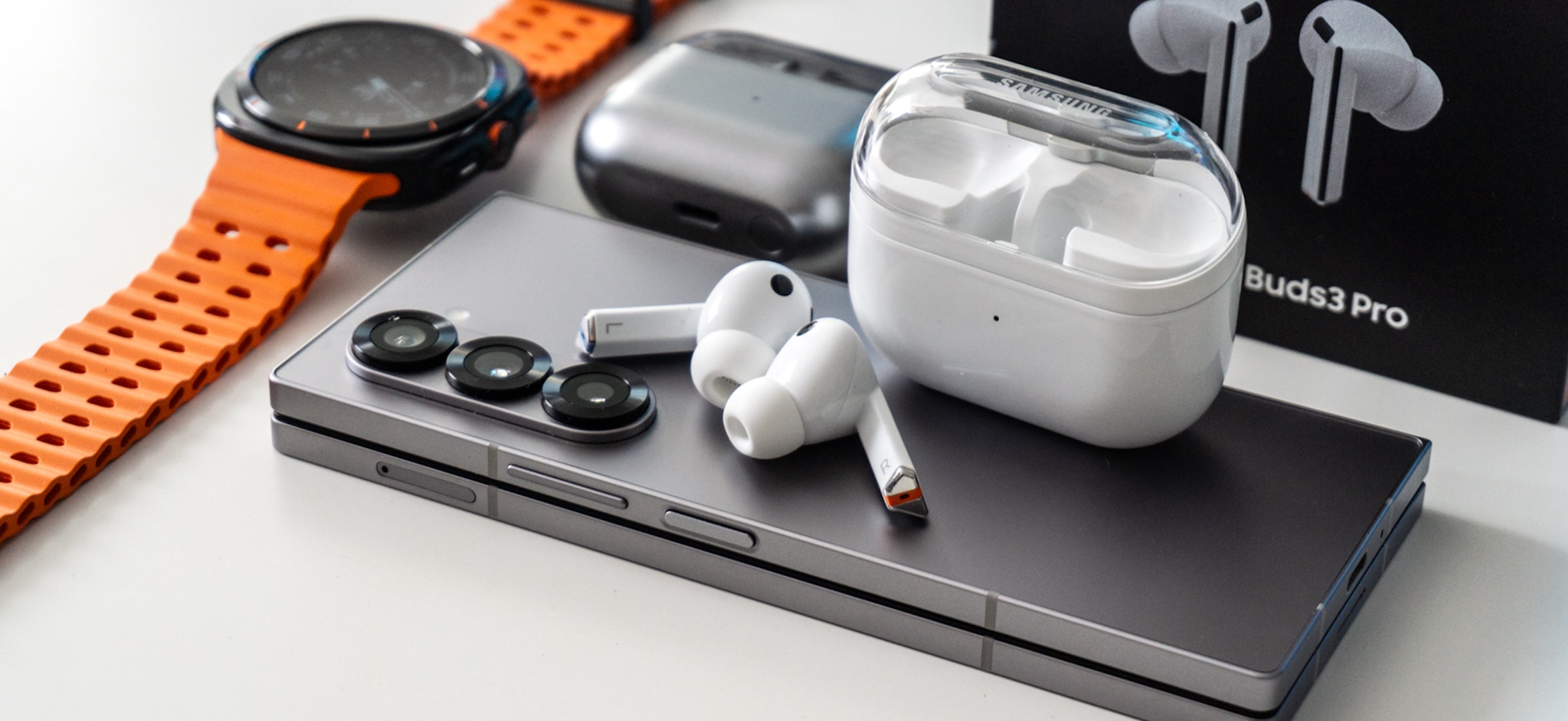 Recenzja Galaxy Buds3 Pro. Są lepsze niż AirPodsy Pro, a przyczepić można się tylko do jednego